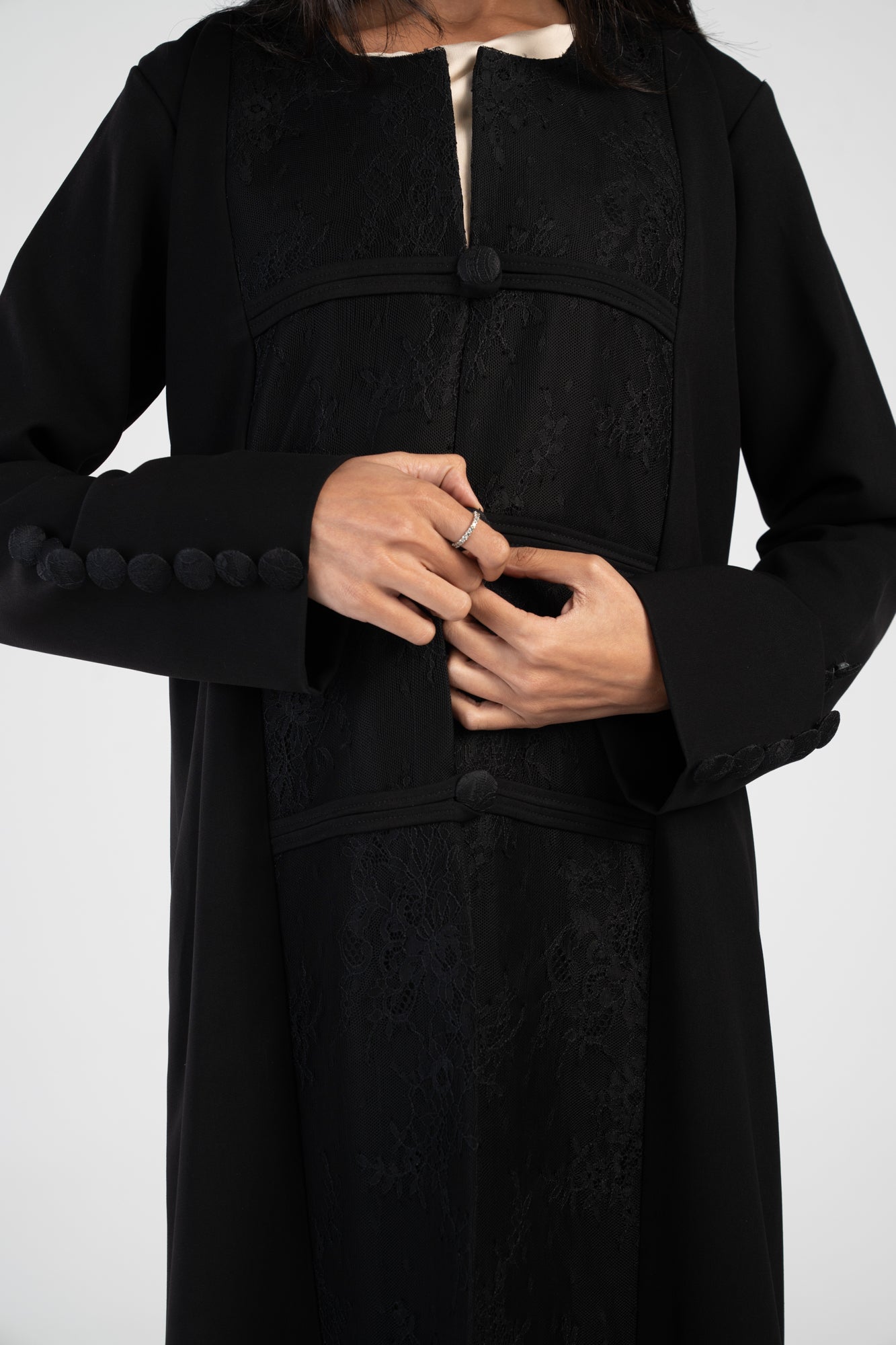 Button lace - black